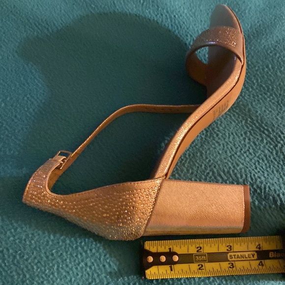 Excellent condition like new used once for a few hours - Picture 4 of 4